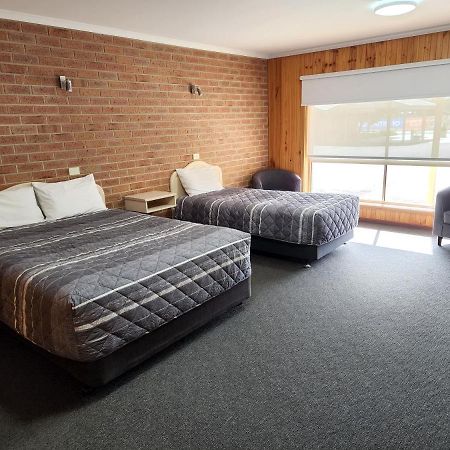 Country Roads Motor Inn Наракоорт Экстерьер фото
