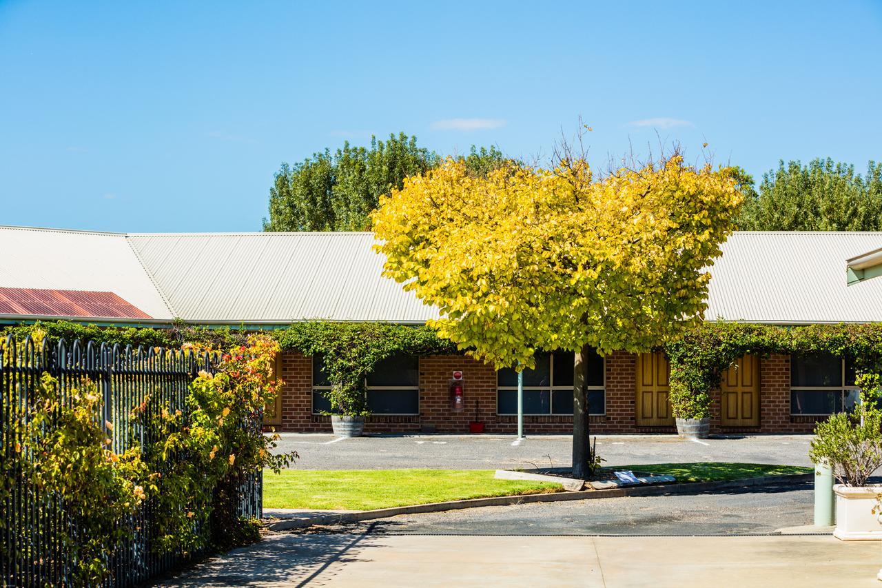 Country Roads Motor Inn Наракоорт Экстерьер фото