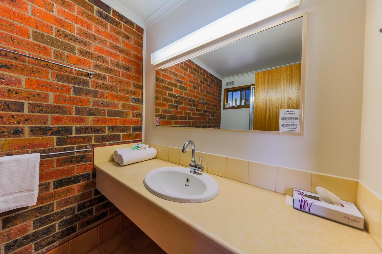 Country Roads Motor Inn Наракоорт Экстерьер фото