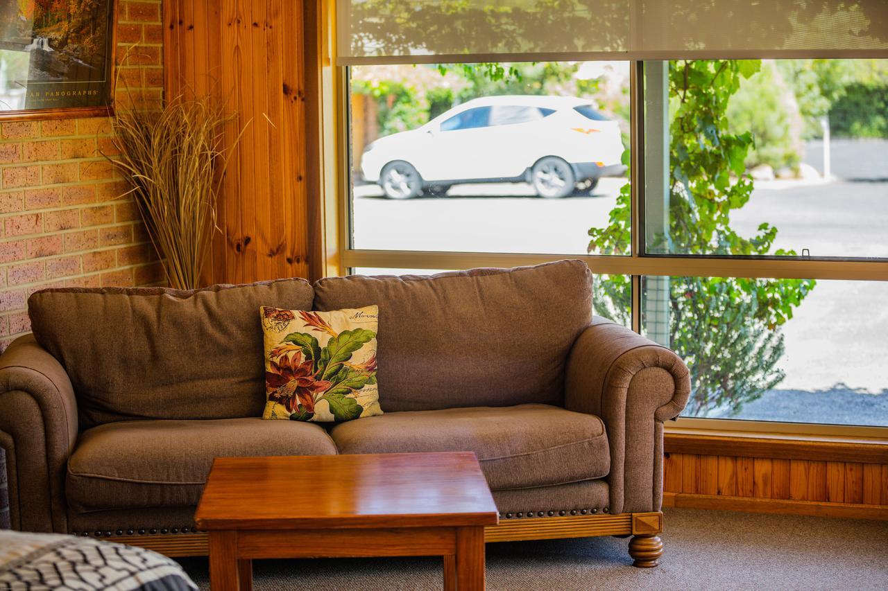 Country Roads Motor Inn Наракоорт Экстерьер фото